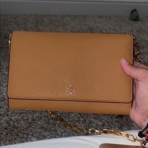 Hardly used Tory Burch in very good condition